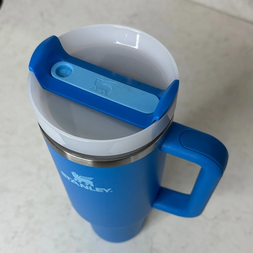 Stanley Blue Travel Mug - Picture 5 of 5